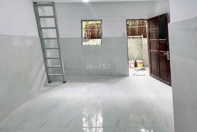 nhà mới vừa xây xong chưa qua sử dụng