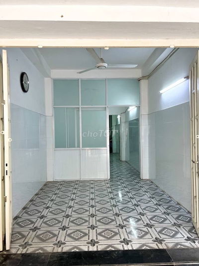 CHO THUÊ NGUYÊN TẦNG TRỆT GIÁ RẺ - Quận Bình Thạnh