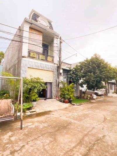 XE HƠI QUAY ĐẦU – NGUYỄN THỊ MINH KHAI -TÂN BÌNH DĨ AN-61 M² - 3.45 TỶ