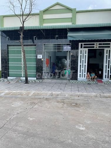 GĐ CẦN BÁN GẤP  DÃY TRỌ 150m2 TẠI KCN MỸ PHƯỚC 3 GẦN CHỢ