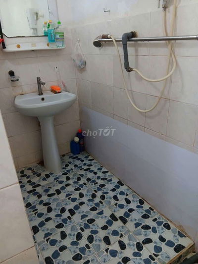 PHÒNG TRỌ CHUNG CƯ