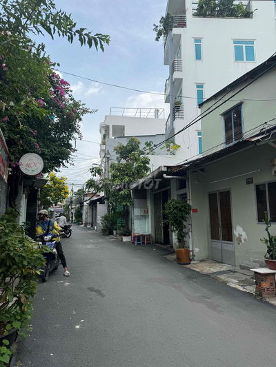 ĐẤT P17. GÒ VẤP. 6x20 HXH THÔNG. GẦN NGUYỄN OANH. XÂY 6 TẦNG. 8,x TỶ