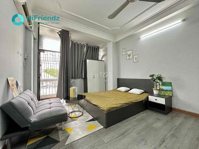 Cho thuê phòng có bancol giá rẻ, Gần Cầu Khánh hội quận 4