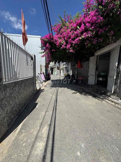 71 M2, SÁT BIỂN, VUÔNG ĐẸP, GẦN CHỢ MAI CHỈ 3.75 TỶ TRẦN QUANG KHẢI.