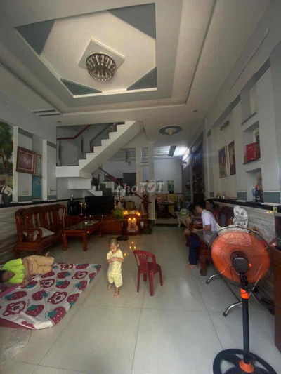 Nhà 1 Trệt 1 Lầu đẹp 5x20m Shr đg nhựa 7m ở Bà Điểm gần Phan V Hớn