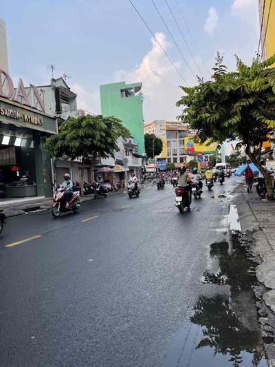 NGAY VÒNG XOAY LÊ ĐẠI HÀNH- HẺM XE HƠI- 5PN-NHỈNH 8 TỶ TL