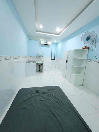 Phòng không gác rộng 20m2 ngay Cầu Tham Lương, KCN Tân Bình