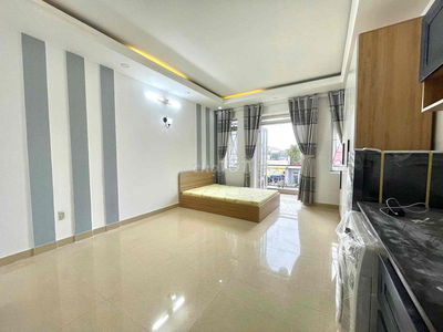 Studio ban công ngay trục đường Phạm Văn Đồng máy giặt riêng