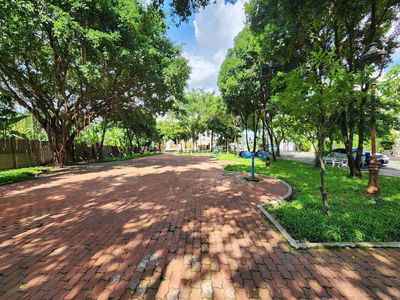 🍃ĐỐI DIỆN CÔNG VIÊN LỚN💯Nhà đẹp khu Ao Sen 5x20m 4 tầng AEON CHỈ 1P