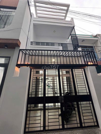 Bán nhà hẻm xe hơi  ,64m2, 3 tầng,3 phòng ngủ, Nguyễn Văn Công P3 GV