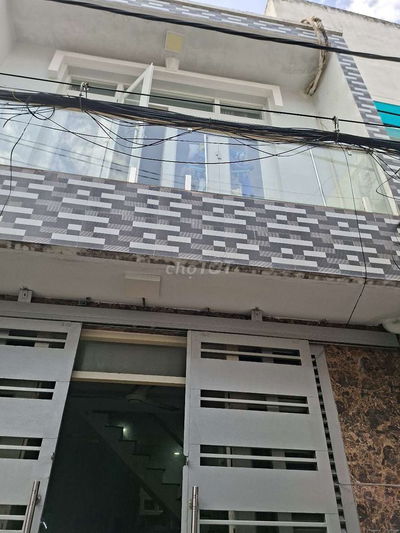 Nhà cần bán gấp ,nhà đẹp ở liền,