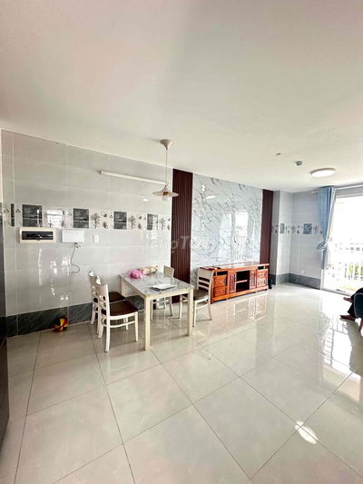 Tara Residence căn 71m2 2 Phòng ngủ nội thất cơ bản đầy đủ.