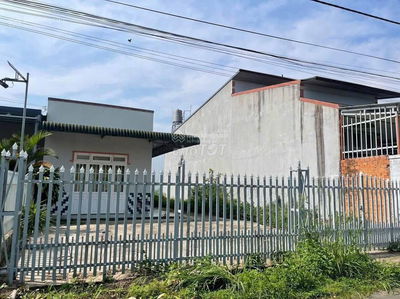 bán gấp trong tuần lô đất 560m2 chỉ 400tr ngay trung tâm bảo lộc.