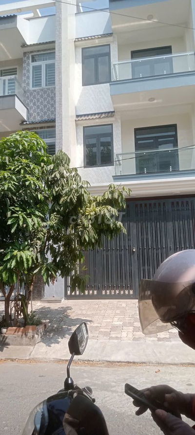 cho thuê nhà 80m2 1 trệt 3L MTKD Tô Ngọc Vân Tam Bình Thủ Đức 18tr