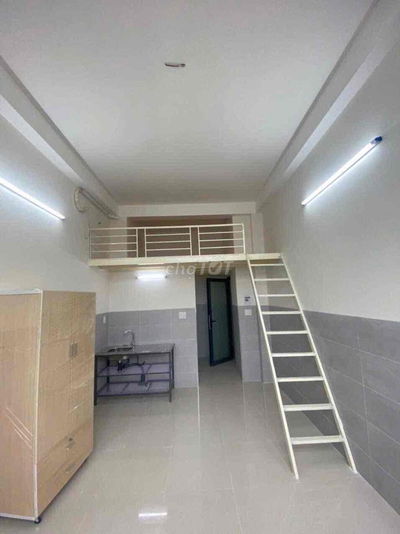 Còn 1 Phòng Đầy Đủ Nội Thất - 30M2 - Cửa Sổ Trời ngay Cvpm Quang Trung