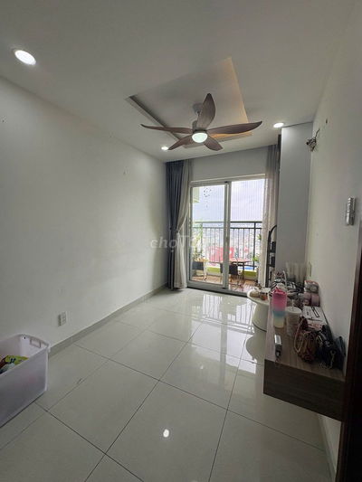 Căn 2pn2wc cc 8x plus, nội thất cơ bản, 7tr5 cọc 1 tháng