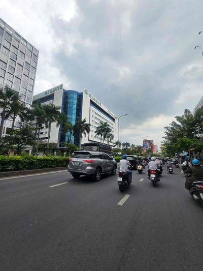 NHÀ MẶT TIỀN 99m2, 3PN, CỘNG HOÀ,Q.TÂN BÌNH. NGAY ETOWN, DÒNG TIỀN ỔN