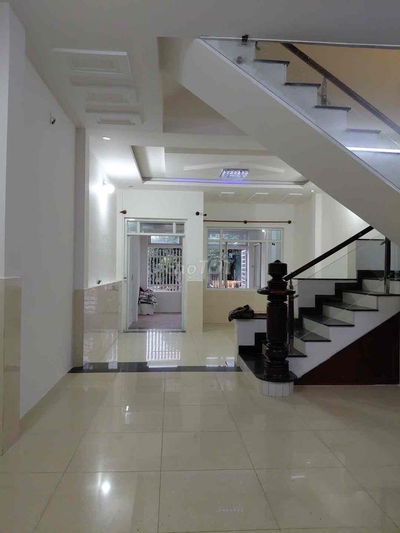 NHÀ Ở NGAY HẺM NHỰA 12M, 5x17.3 M2, SÂN THƯỢNG, DÂN TRÍ, HƠN 3 ĐỒNG TL