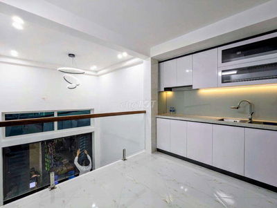 Nhà đẹp, lô góc - kinh doanh 25m giá 5,3 tỷ