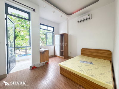 Khai Trương Phòng Ban Công ở Đặng Thùy Trâm gần ĐH Văn Lang Bình Thạnh