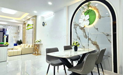 Mặt tiền hẻm xe hơi 70m2 2 tầng 3pn cách Phú Mỹ Hưng 10 phút 4.68 tỷ
