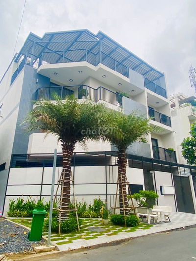 Biệt Thự Trần Não Căn Góc Hiện Đại 450m2 Hầm 3 Lầu