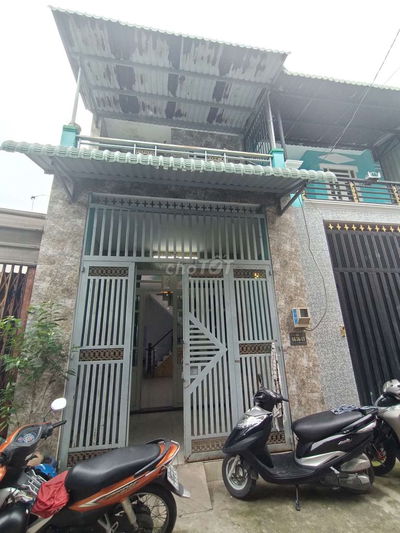 NHÀ ĐẸP VỊ TRÍ KHU SẦM UẤT, CÁCH ĐG VĨNH LỘC 250