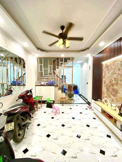 Siêu hiếm. Pháo đài láng 40m*5tầng- mặt tiền 4 giá 10,3 tỷ