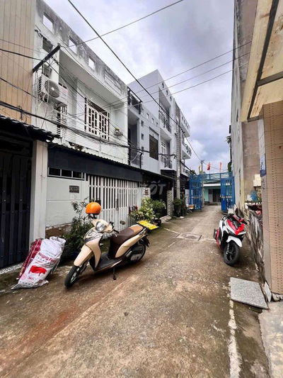 Cho Thuê Nhà Trệt Lầu , 3 PN, Hùynh Tấn Phát, Nhà Bè.