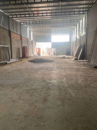 Xưởng 1000m/25tr Có Điện 3 Pha Có Sân