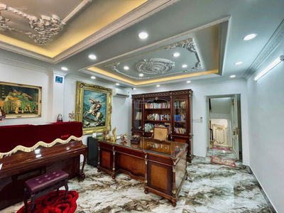 BÁN NHÀ ĐỘC LẠ. MẶT SAU THOÁNG KHÔNG GIÁP LƯNG NHÀ KHÁC. VIEW ĐẸP TUYỆT VỜI, PHONG CÁCH CỔ ĐIỂN