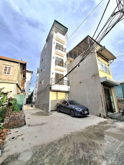 5,X TỶ CÓ NHÀ 5 TẦNG Ô TÔ 7 CHỖ ĐỖ CỬA NGÀY ĐÊM Ở BÁT KHỐI, LONG BIÊN