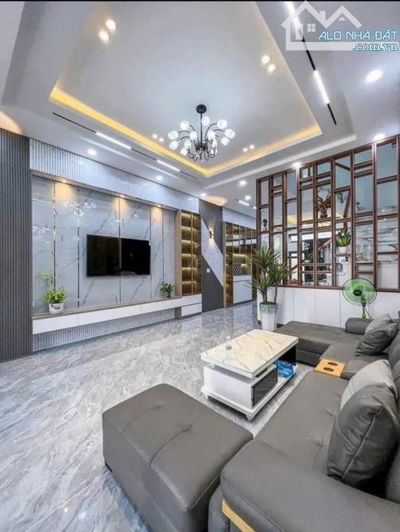 ⭐ Bán nhà sổ hồng riêng đường Lê Hồng Phong - Quận 10 / 62.4m² / Giá 2 Tỷ 460 Full 100%