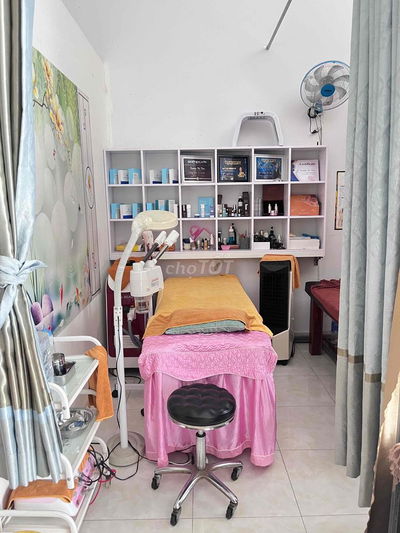 cần share mặt bằng kinh doanh spa, nối Mi, Tóc, khu chung cư 5000 dân.