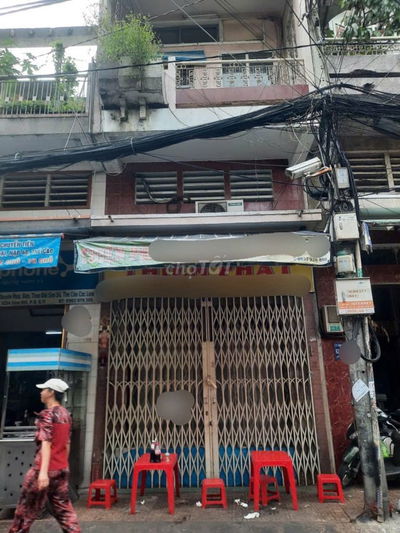 3PN, 2WC. Nhà 4 tầng Mặt Tiền 127 Xóm Đất, Q11. DT: 3.5x12m