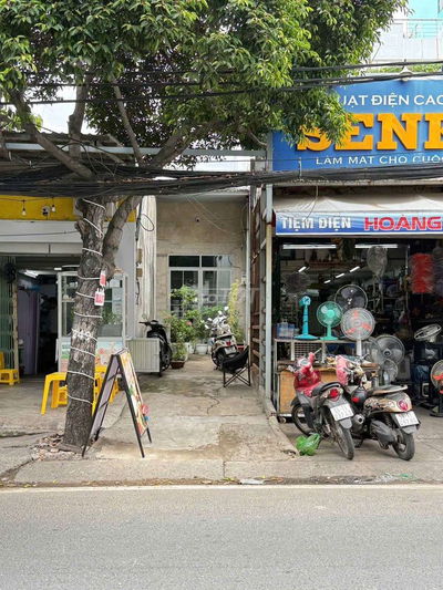 Mặt tiền đường Lê Văn Lương, p Tân Phong Q7