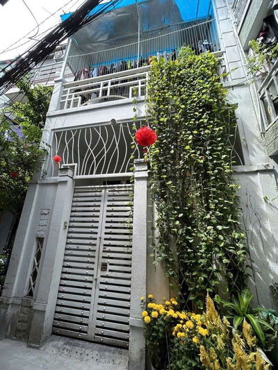 Nhà gần Lotte Mart - 4.2m x 14m - hẻm thoáng chỉ 5.99 tỷ