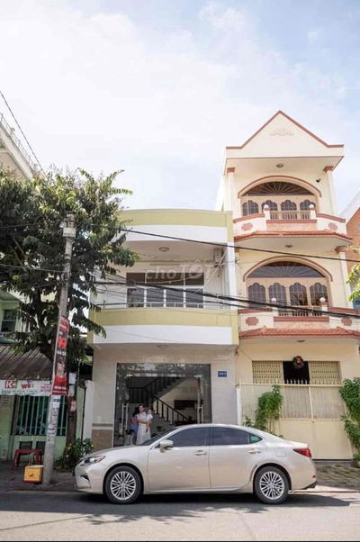 BÁN NHÀ TRỆT LẦU MẶT TIỀN TRẦN NGỌC QUẾ