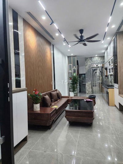 Bán nhà Hoàng Hoa Thám, ngõ thông, 2 thoáng, thang máy, KD, 48m2*5T