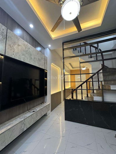 Hiếm . Trung tâm Ba đình 30m -4 tầng giá 6,95 tỷ.