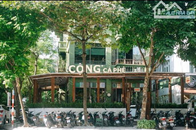 Cho thuê nhà mặt phố Nguyễn Thị Định, Trung Hòa, mặt tiền 40m, diện tích 280m2, 4 tầng