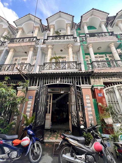 Bán nhà 1/ thạnh lộc 16 sh riêng đúc 2 lầu