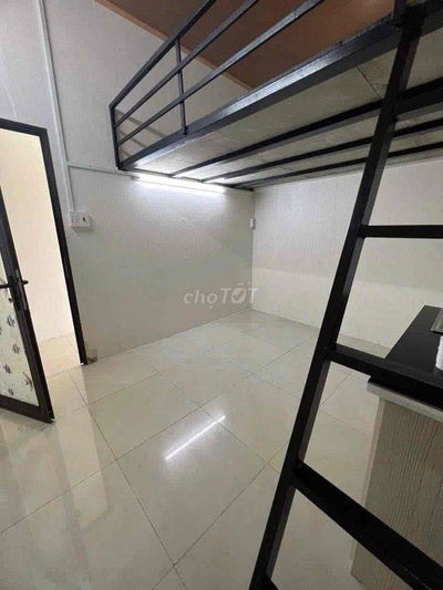 Phòng gác máy lạnh bếp riêng chỉ từ 2.4tr nhà mặt tiền huỳnh tấn phát