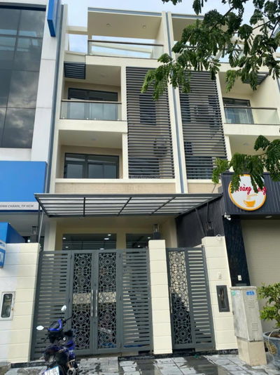 Chính chủ bán gấp nhà mặt tiền DT 100m2 đường Chánh Hưng(Phạm Hùng nối dài) Bình Chánh