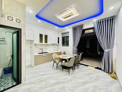 3 TẦNG 3PN 3Wc. DTSD: 96m2, SÁT HXH. Chợ Hạnh Thông Tây. Giá 3T25.