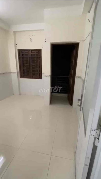 3tr8 bao điện, nước trong nhà nguyên căn