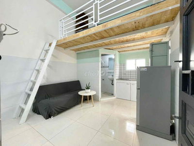 Căn hộ có gác cao 1M7 Full Nội Thất ngay Etown Tân Bình