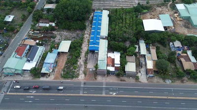 Bán đất tặng kho 1000m2 mặt tiền QL13 -Siêu hiếm