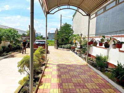 Biet thự nhà vườn giap hoc mon nhà xài gỗ đep hoan thiện giá đep
