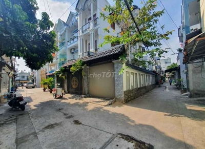 Nhà SHR 4m x 22m. 84m2. Đúc lửng hẻm 4m thông Đường Hiệp Thành 45